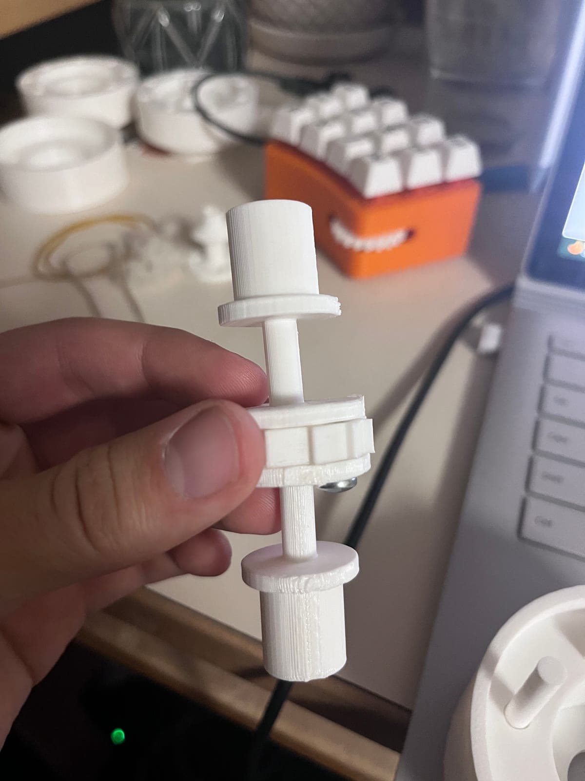 Ratcheting Screwdriver & Bit Storage - Image 1